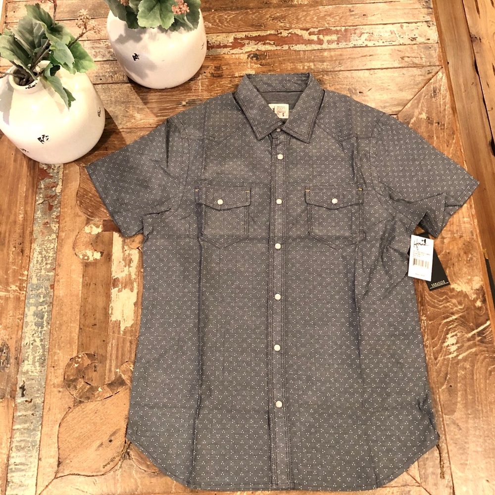 Howe Chambray Button Down